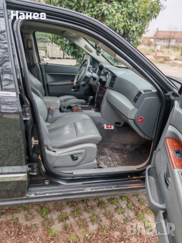 Джип Гранд Чероки , снимка 10 - Автомобили и джипове - 52841642