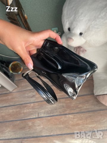 Сладка малка лачена чанта, снимка 4 - Чанти - 37999914