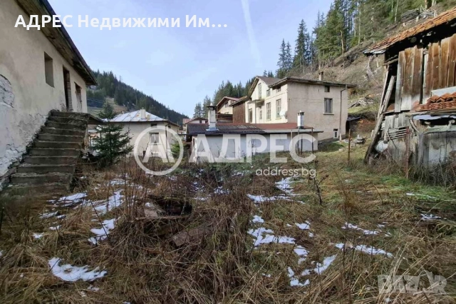 Продава парцел с къща с. Стойките, снимка 5 - Къщи - 52823425