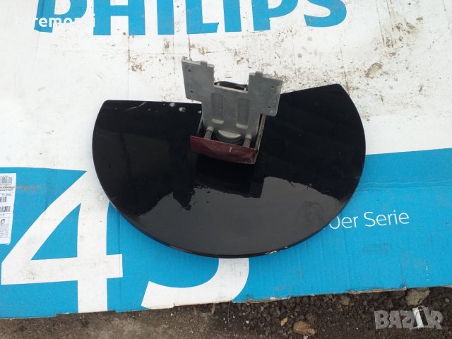 TV стойка LG модел 32LB75, снимка 2 - Стойки, 3D очила, аксесоари - 27963728