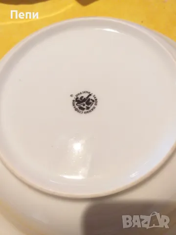 Български порцеланов сервиз, снимка 4 - Чинии - 48844866