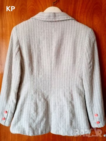 Вталено сако букле L размер , снимка 2 - Сака - 43850420