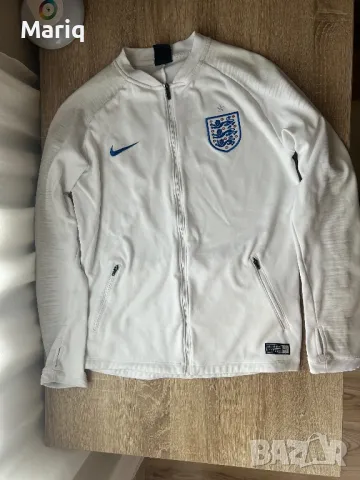 Детски екип Nike, снимка 2 - Детски комплекти - 47716138