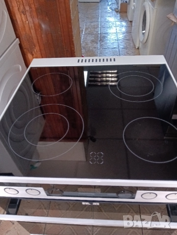 Свободно стояща печка с керамичен плот Gram с две години гаранция!, снимка 5 - Печки, фурни - 52531472