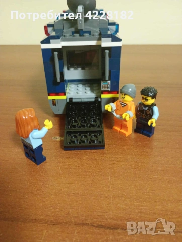 Lego city Police Mobile Crime Lab Truck, снимка 12 - Конструктори - 53297380