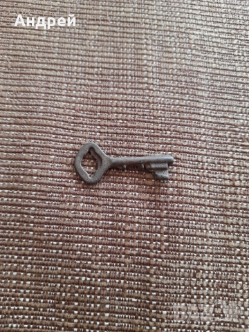 Стар метален ключ #25