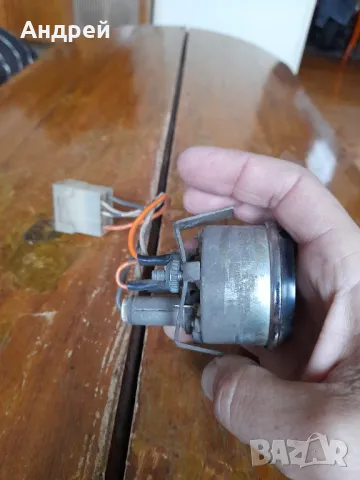 Стар уред за налягане на масло Лада,ВАЗ, снимка 3 - Други ценни предмети - 49336565