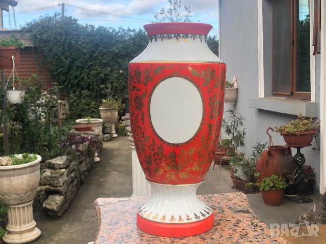 Ваза Уникална порцеланова ваза от 1967 г.Никола Й.Вапцаров!!!, снимка 5 - Вази - 27183131