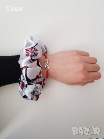 Скрънчи + гривничка, снимка 17 - Бижутерийни комплекти - 32678132