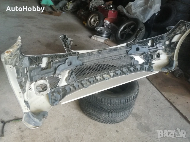 Предна броня Мерцедес C класа W204 AMG Оборудвана, снимка 6 - Части - 53045996