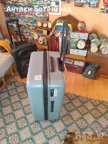 Нов куфар Passenger 77 л. Луксозен , снимка 2 - Куфари - 52735433