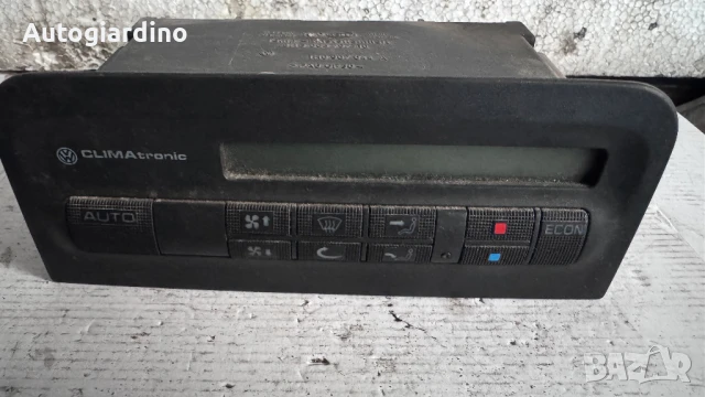 Климатичен блок / панел / табло зa VW Golf 3 - 5HB006797-10 / 1H0907044