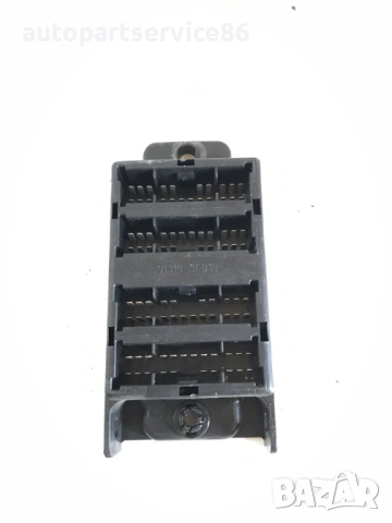 Кутия за предпазители черна за KIA Sorento 2.5 CRDi (2002-2006) 91310-3E810