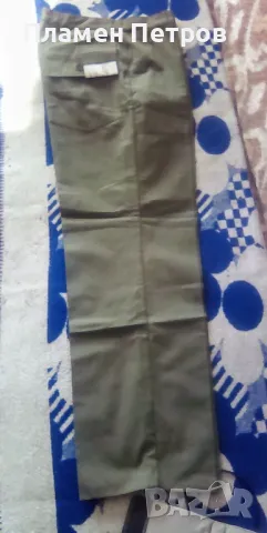 продавам комплект работен костюм България ново памук.