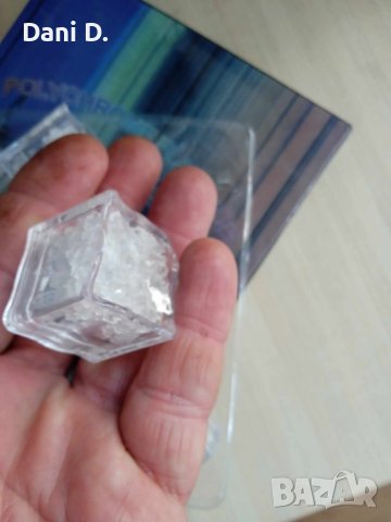 изкуствени кубчета лед