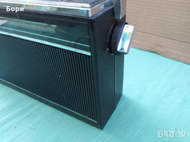 VEF SPIDOLA 250 (Vega)  Радио, снимка 3 - Радиокасетофони, транзистори - 34584891