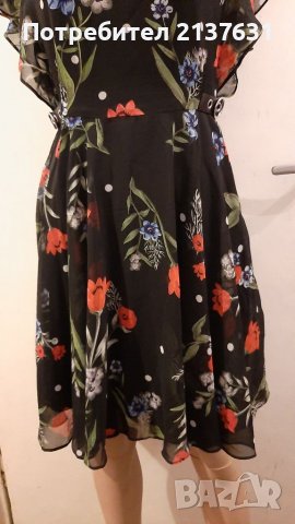 НОВА ! ДАМСКА РОКЛЯ GUESS - Размер S, снимка 4 - Рокли - 38312697