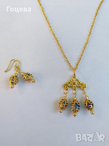 Красиви малки обеци в цвят антично злато със сини кракъл мъниста, снимка 5 - Обеци - 27248877