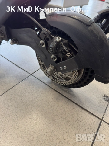 Електрическа тротинетка с двоен двигател Riding Times G63, снимка 10 - Друга електроника - 53483720