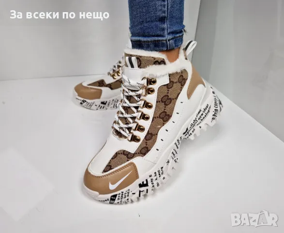 Дамски маратонки Nike - 2 налични цвята, снимка 2 - Маратонки - 47503426