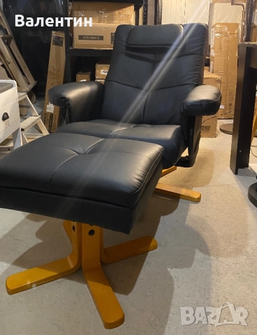 Масажен кожен фотьойл с табуретка, снимка 6 - Дивани и мека мебел - 52526306