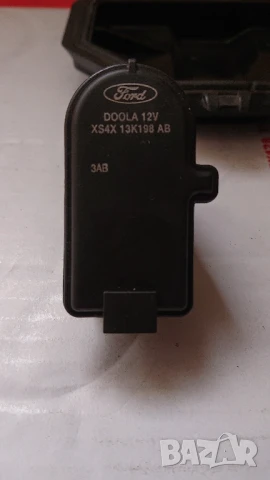 Капачка десен фар, машинка за регулиране на фар, фасонка мигач за фар форд фокус. , снимка 5 - Аксесоари и консумативи - 51096056