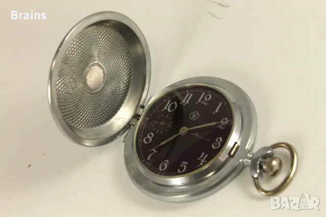 Руски Джобен Часовник Молния С Глухарче Вишнев Циферблат, снимка 3 - Антикварни и старинни предмети - 49280349