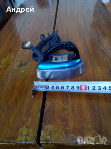 Стара електрическа ютия #5, снимка 2 - Антикварни и старинни предмети - 27490235