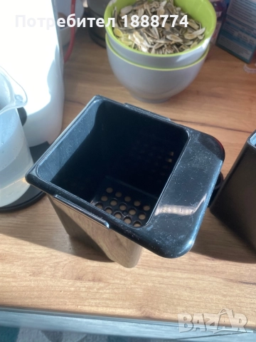 Dolce Gusto - контейнер за използвани капсули, снимка 2 - Аксесоари за кухня - 52031327