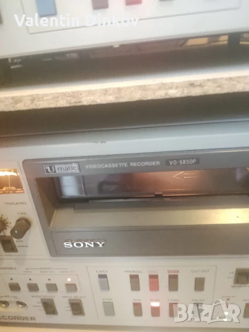 Видеомагнетофони U matic 5850,5830,5800 Sony, снимка 3 - Плейъри, домашно кино, прожектори - 50884735