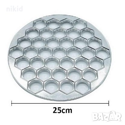 метален Уред форма за правене на равиоли пелмени паста с плънка метален резец 37 дупки пелменица, снимка 2 - Аксесоари за кухня - 33445231