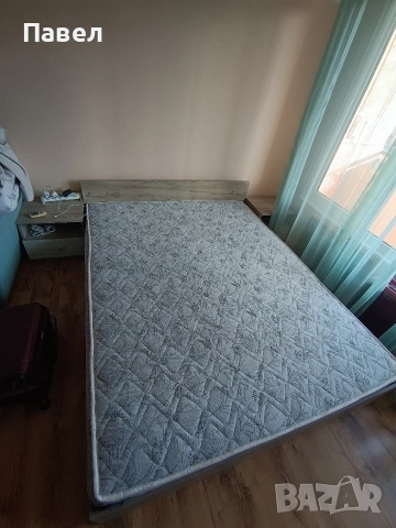 спалня 160/200 с нощни шкафчета, снимка 2 - Спални и легла - 52928031