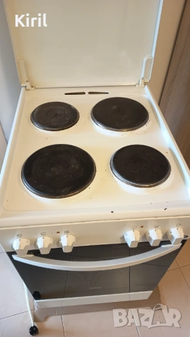 Продавам готварска печка ZANUSSI, снимка 2 - Печки, фурни - 53392322