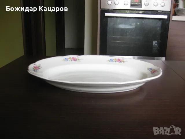 Разкошно голямо плато.Цена 20 лева. Пращам по Еконт. За София, може да си го вземете сами., снимка 3 - Сервизи - 50058274