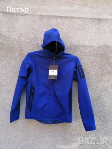 Продавам ново мъжко синьо яке уиндстопър Arc'teryx 