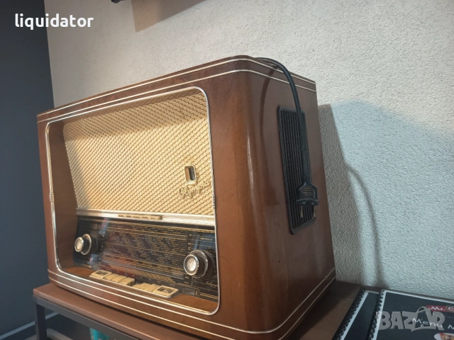 Старо радио Olimpia, снимка 2 - Радиокасетофони, транзистори - 53519099