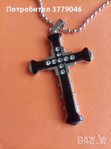 Кръст, снимка 8 - Колиета, медальони, синджири - 50322464