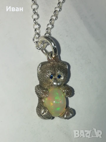 Сребърна висулка мече с опал, снимка 1