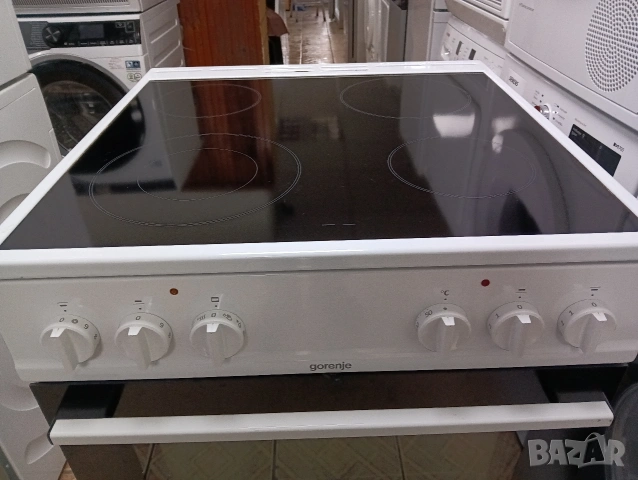 Свободно стояща печка с керамичен плот Gorenje с две години гаранция!, снимка 3 - Печки, фурни - 53064878