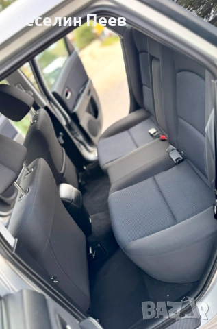 Мазда 3 1.6i, снимка 14 - Автомобили и джипове - 52007141