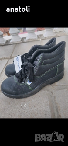 Чисто нови обувки от Германия 44N. Работи , снимка 3 - Мъжки боти - 52179616