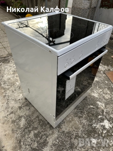 Свободно стояща готварска печка Бош/Bosch, снимка 3 - Печки, фурни - 52589130