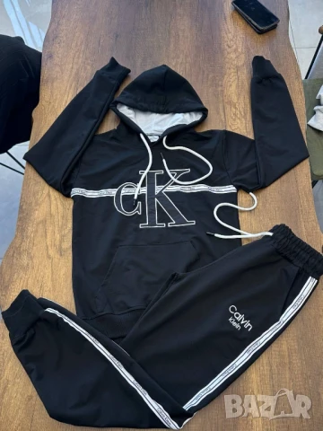 Дамски екип CALVIN KLEIN, снимка 4 - Спортни екипи - 51148055