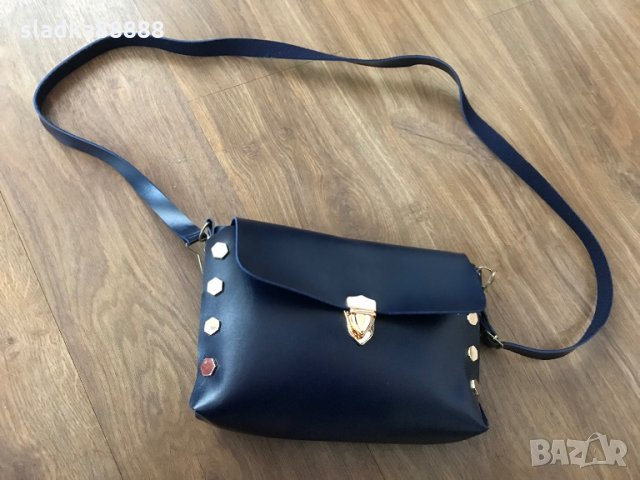 Дамски чанти, снимка 5 - Чанти - 28398022