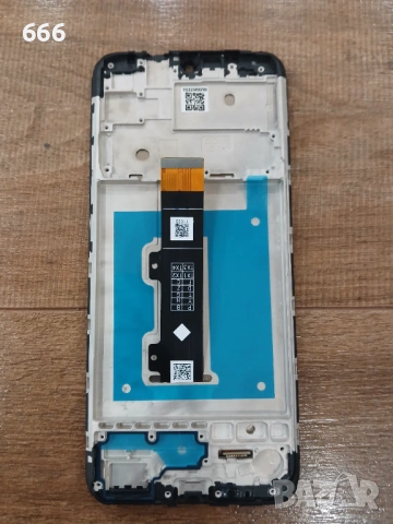 Дисплей с рамка за Motorola Moto E20 – оригинално качество, снимка 3 - Тъч скрийн за телефони - 53446485
