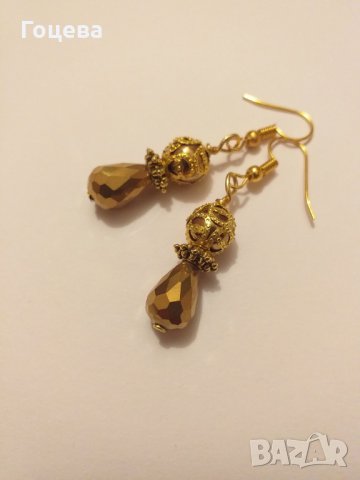 Кристални обеци от златни кристали и златен полускъпоценен камък Хематит в изящен обков , снимка 5 - Обеци - 28276314