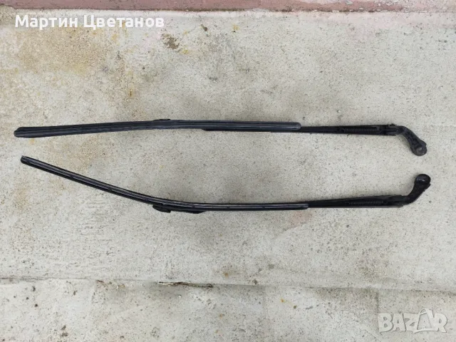 Части от Крайслер Гранд Вояджър 3, снимка 4 - Части - 49336332