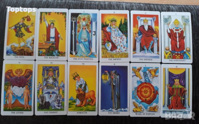 Таро 7х12см: Radiant Rider Waite Tarot & Universal Waite & Borderless Smit Waite, снимка 3 - Други ценни предмети - 32058898