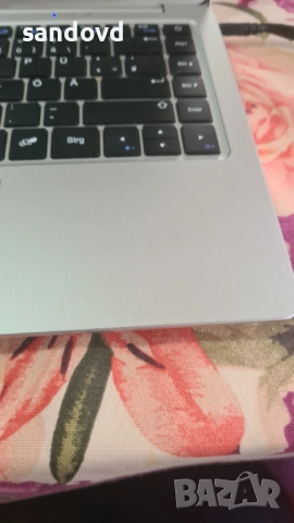 лаптоп TRAKSTOR A13B цена 100лв, снимка 6 - Лаптопи за дома - 51907282