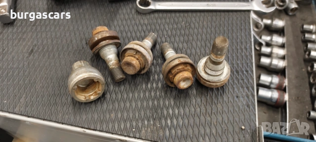 Секретен Болт Citroen C3 Pluriel 1.6-109к.с, снимка 2 - Части - 53377961